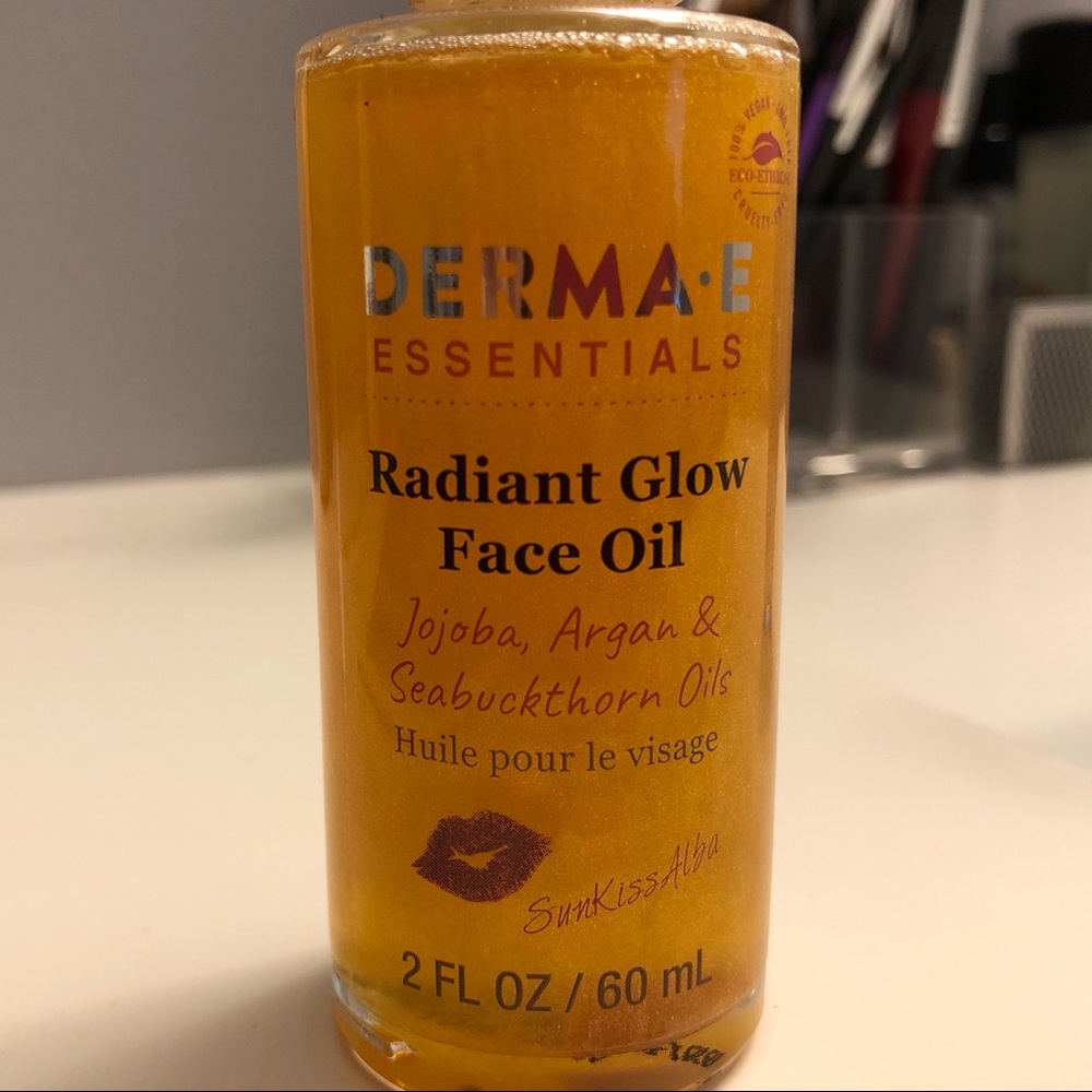 Derma•E Radiant Glow face oil